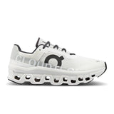Hombres en Cloudmonster