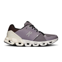 Hombres en Cloudflyer 4