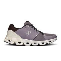 Hombres en Cloudflyer 4