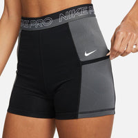 Pantalones cortos Nike Pro de cintura alta de 7,6 cm con bolsillos para mujer