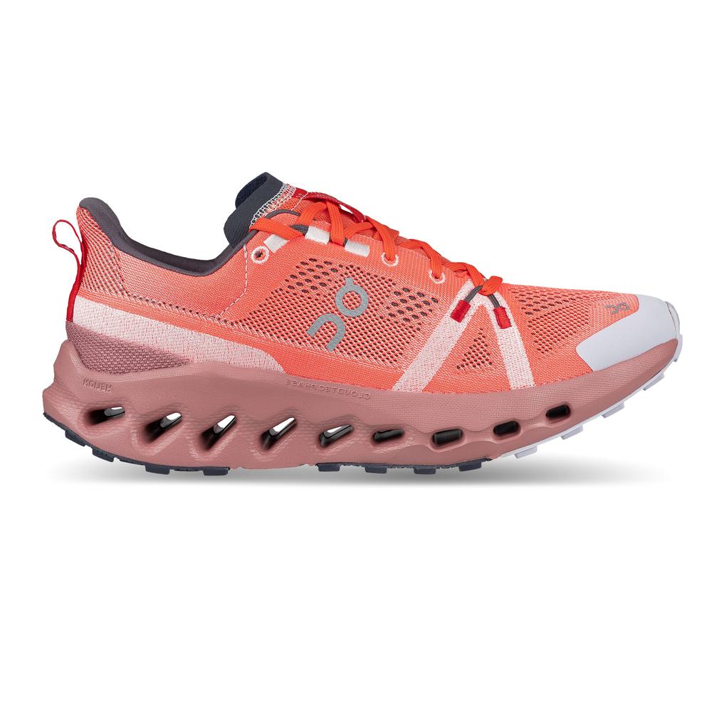 Mujeres en el Cloudsurfer Trail