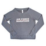 Camiseta de manga larga con cuello redondo y tejido French Terry ligero para mujer Air Force Marathon