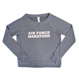 Camiseta de manga larga con cuello redondo y tejido French Terry ligero para mujer Air Force Marathon