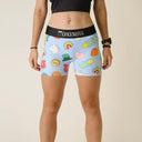 Pantalones cortos de compresión ChicknLegs de 3" para mujer