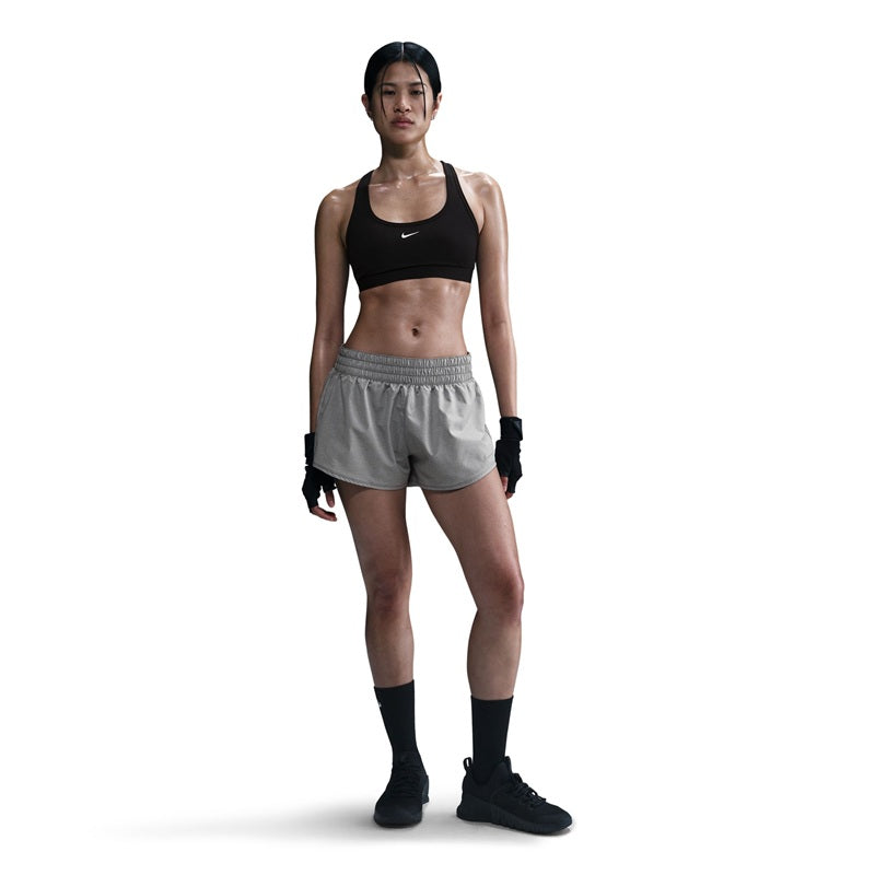 Pantalones cortos Nike One de tiro medio de 7,6 cm para mujer